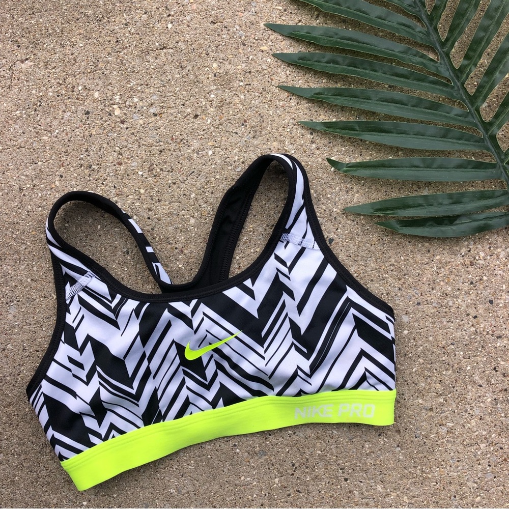 Nike Pro Sports Bra Size XS - Black / White Geometric Line Printed